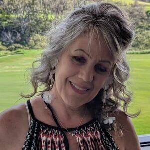 Meet your Posher, Candace